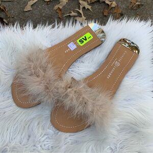 Chinese Laundry Tan Fur Slide Sandals Size 10